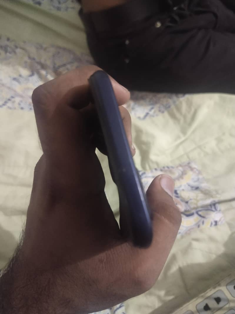 OPPO A54 4