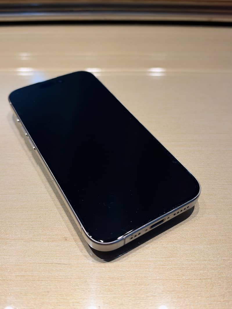 Apple iPhone 15 Pro - Non PTA 1