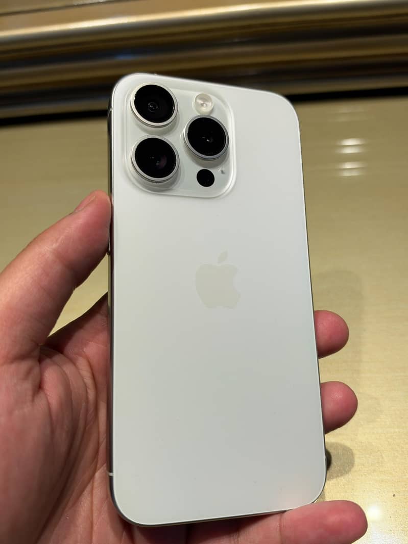 Apple iPhone 15 Pro - Non PTA 8