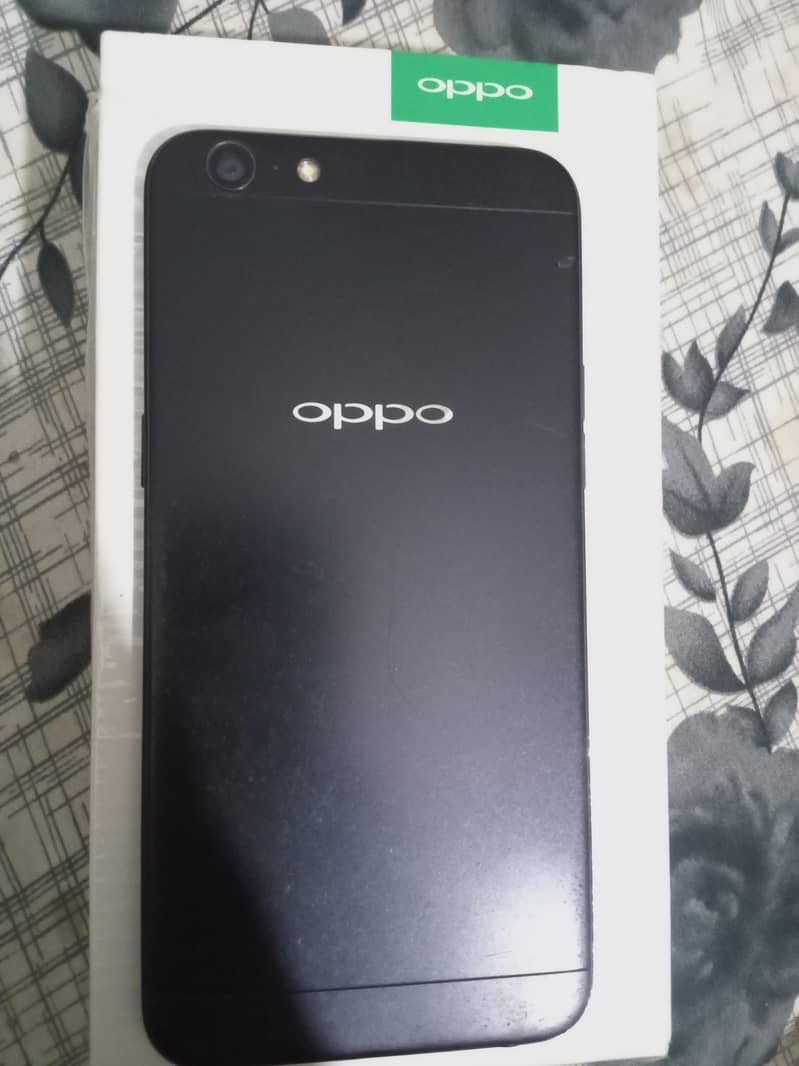 OPPO A57 0