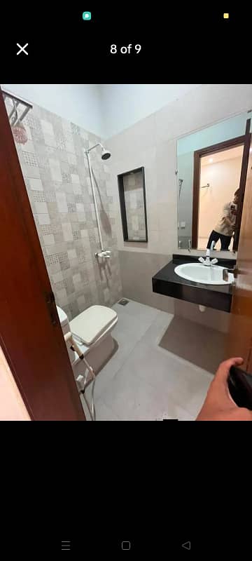 200 yard Upper Portion 3 bedrooms 7 Ext