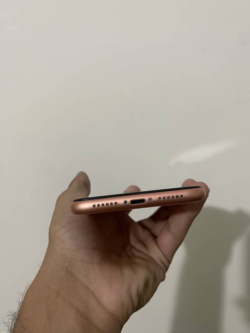 Apple iPhone XR 2
