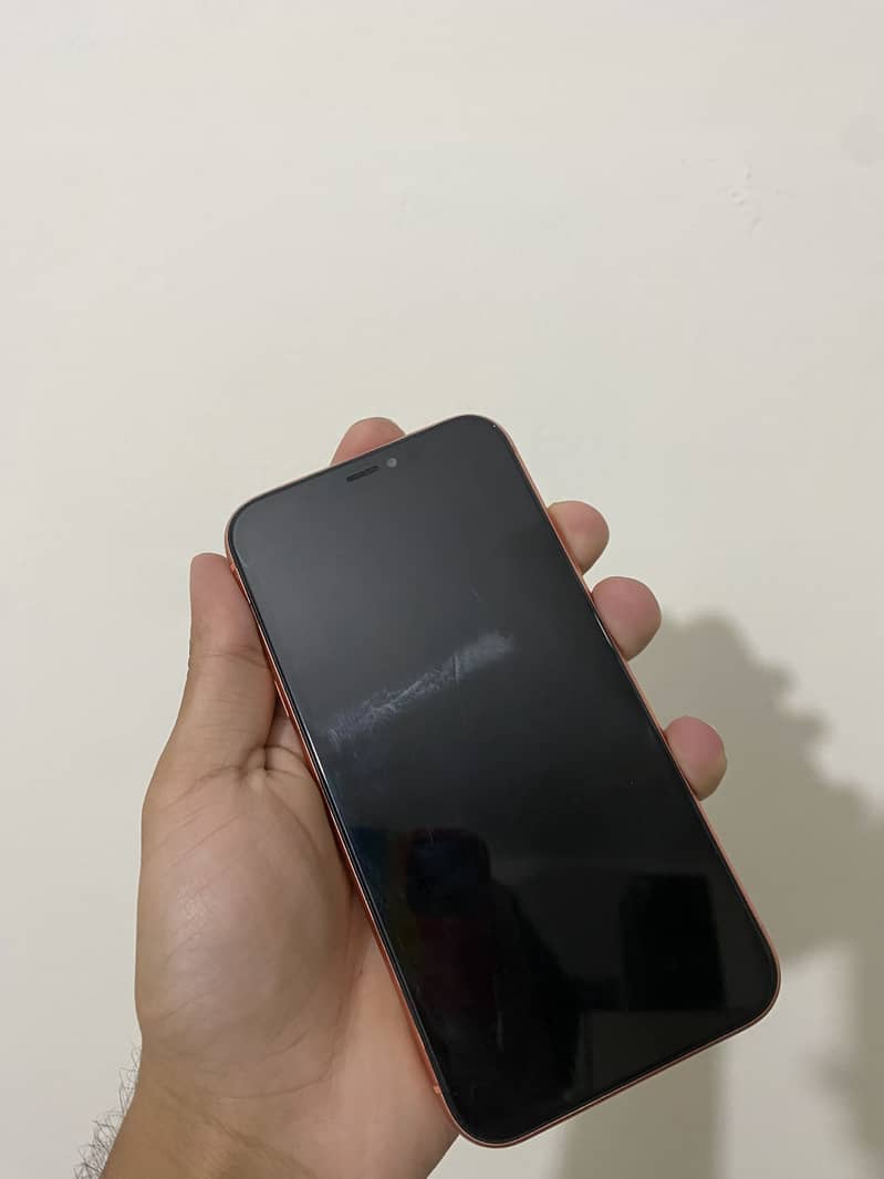 Apple iPhone XR 4