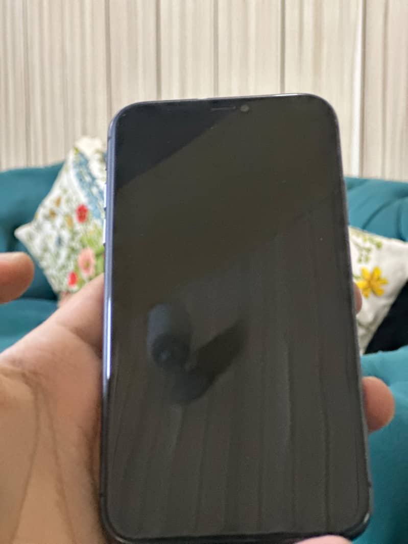 Apple iPhone 11 1