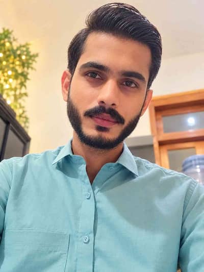 Hamza Qayyum396