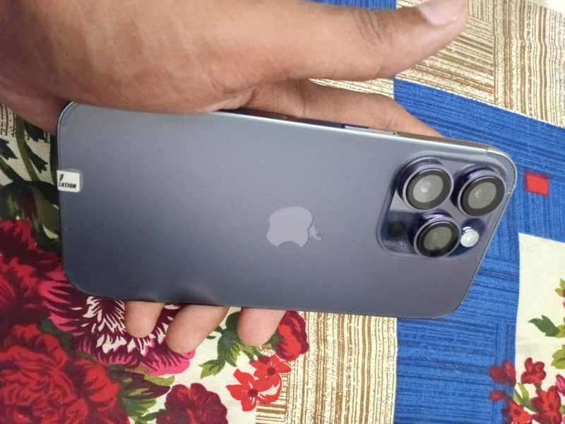 Apple iPhone 14 Pro 1
