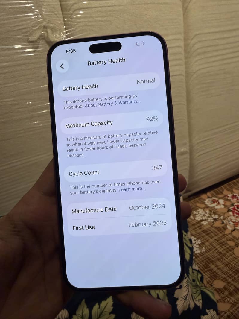 iPhone 16 Plus pink 5