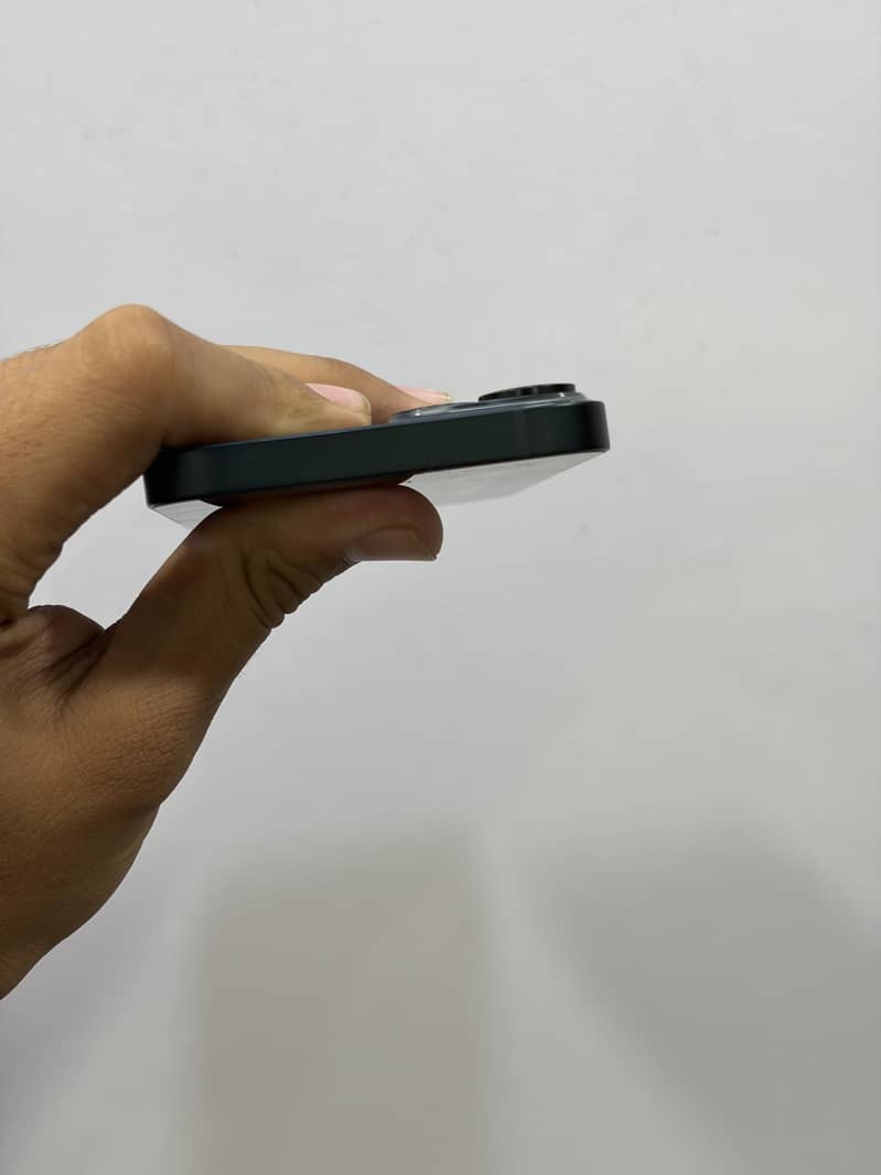 Apple iPhone 14 2