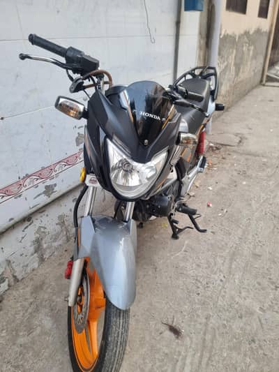 HONDA CB 150F - EYE-CATCHING LOOK  2000