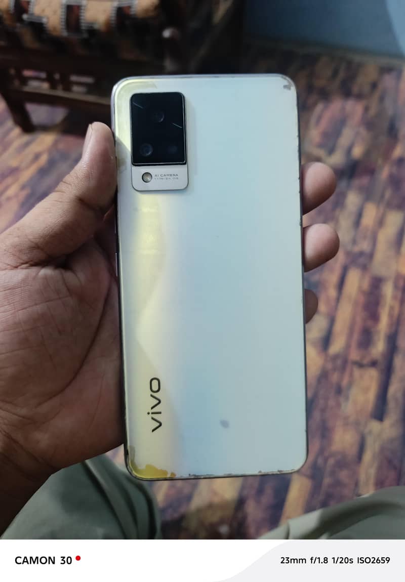 Vivo V21 1