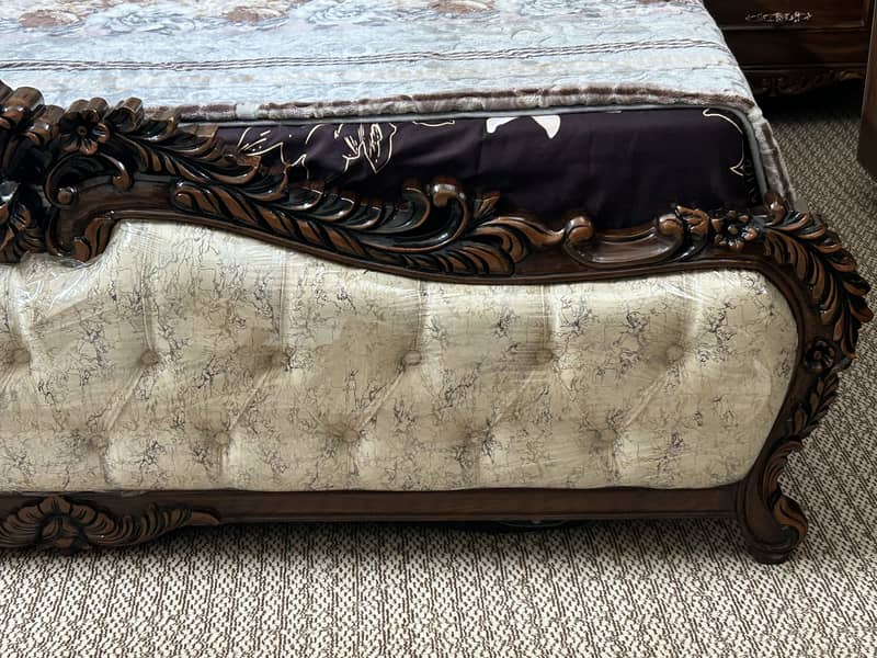 Chinioti Bed + Dressing Table 2