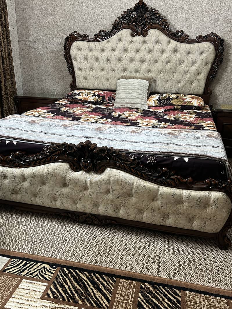Chinioti Bed + Dressing Table 5