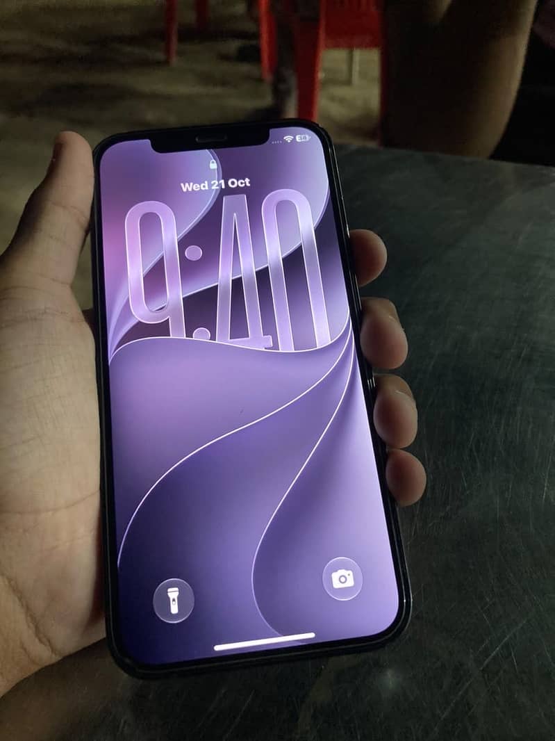 Apple iPhone 12 2