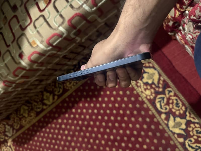 Apple iPhone 14 2