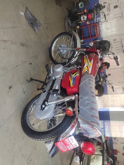 Honda 125 fresh condition unregistered