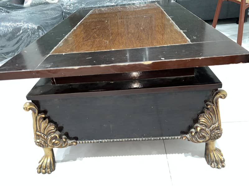 Central Table 2