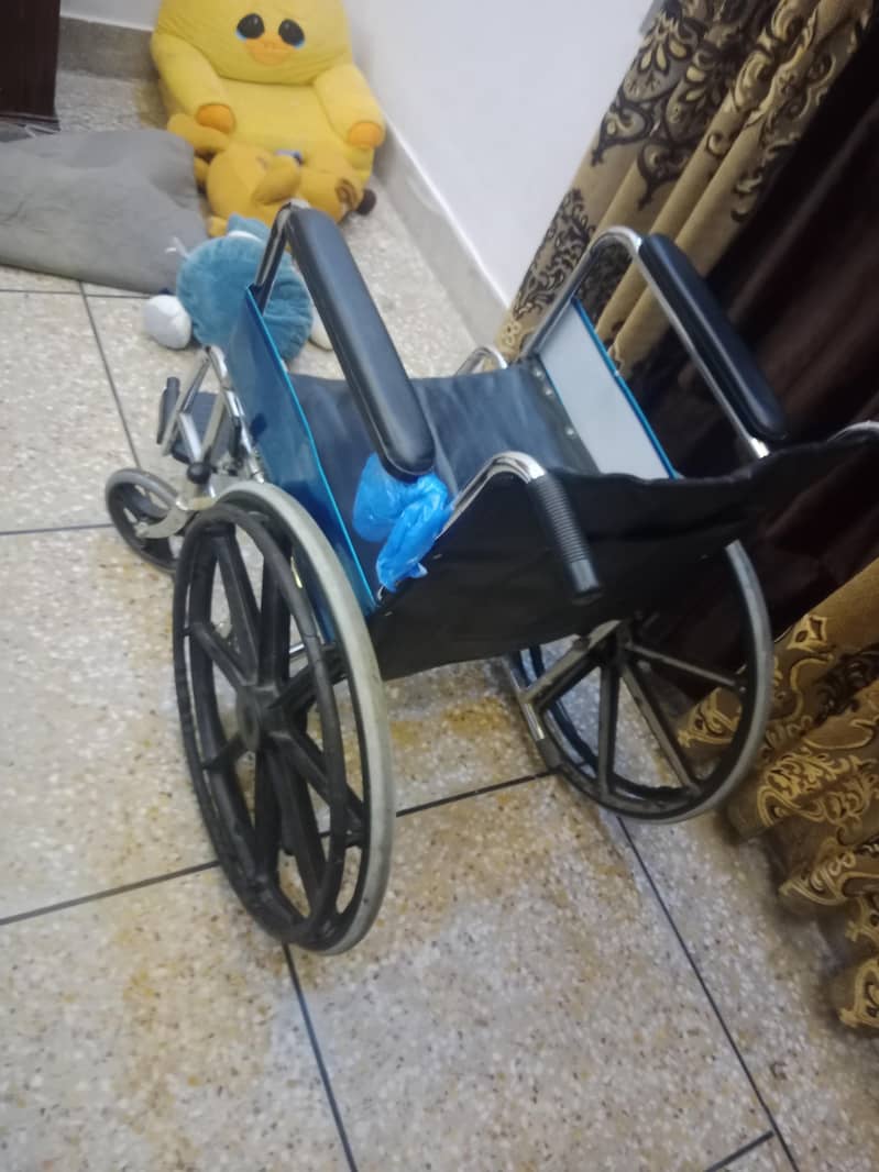 wheels chair 0