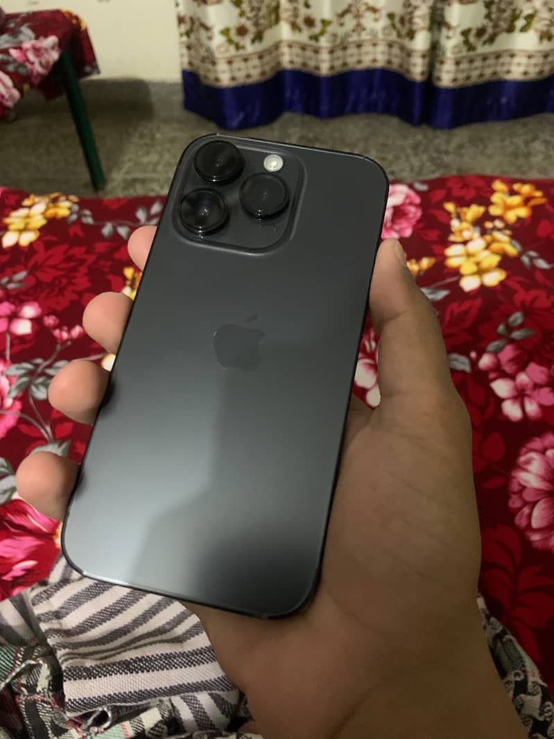 Apple iPhone 14 Pro 0