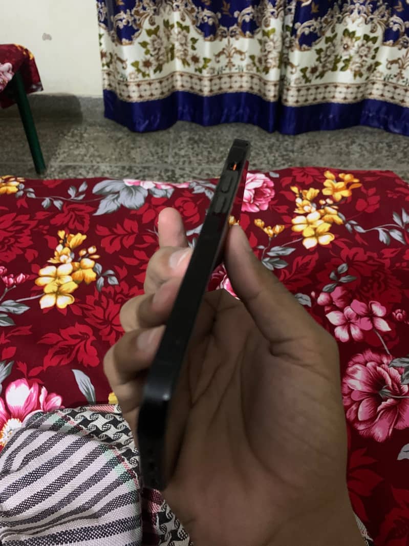 Apple iPhone 14 Pro 3