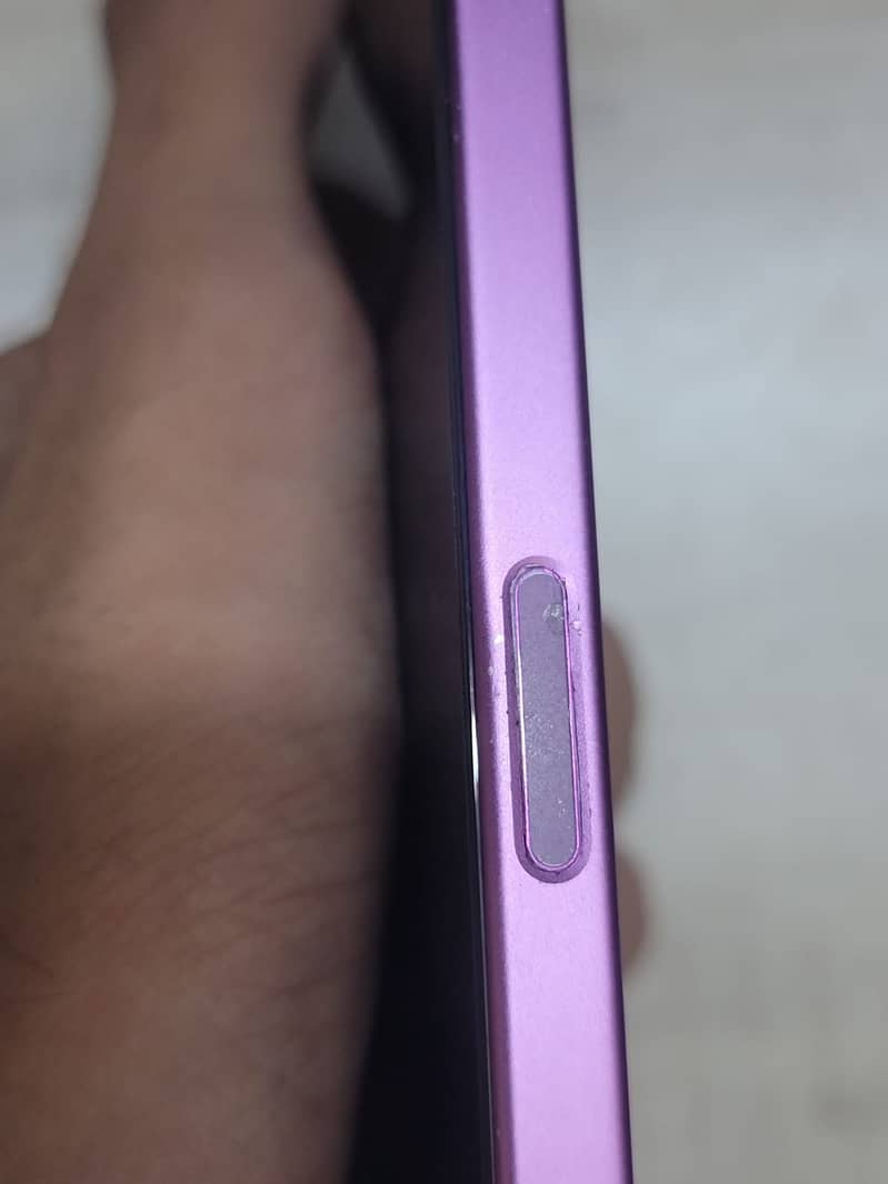 Apple iPhone 16 Plus 3