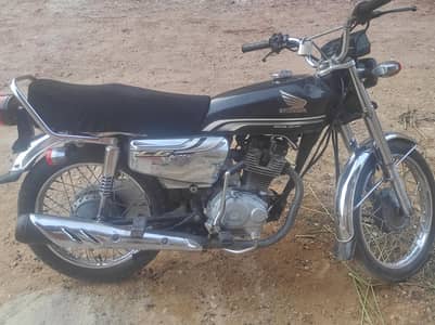 Honda 125 Self-start model 2020 Hyderabad registration number wali hai