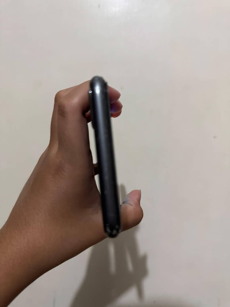 Apple iPhone 8 Plus 5