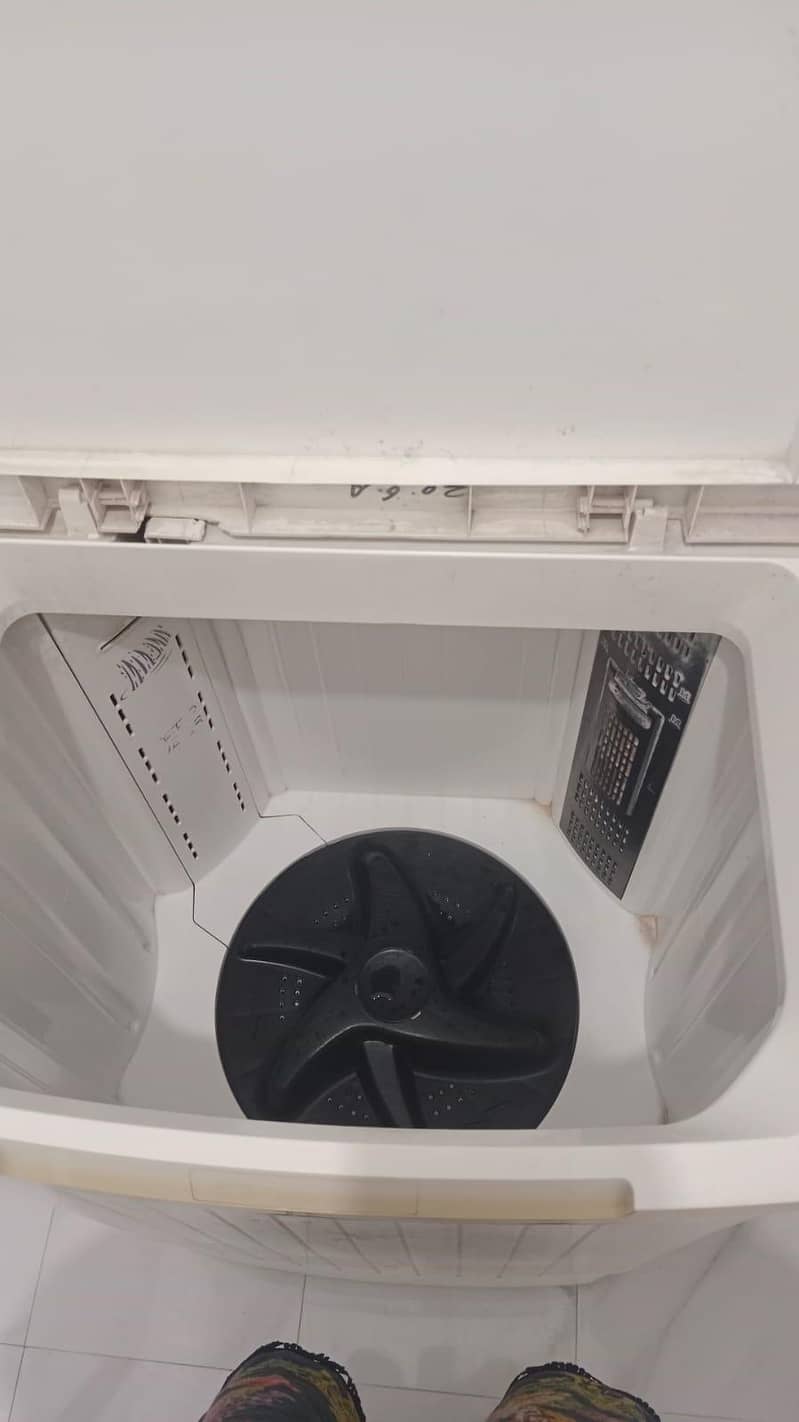 Dawlance Washing Machine 1