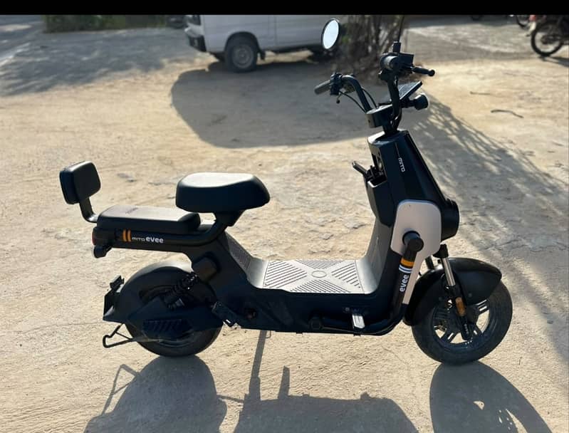 Evee Mito plus 1