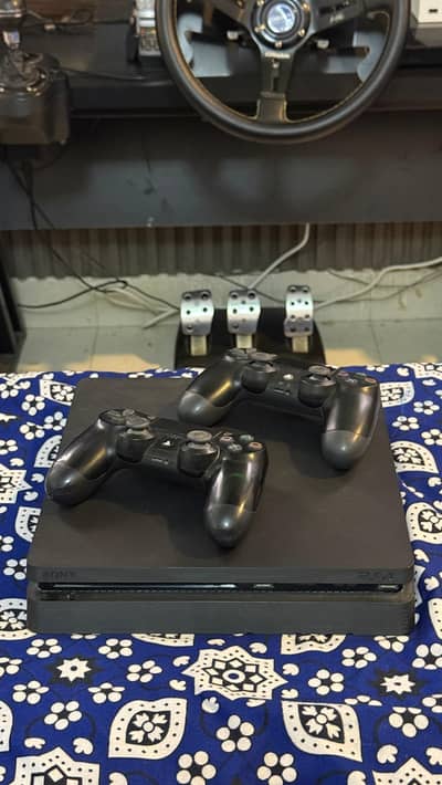 Playstation 4 slim 500gb jailbroken