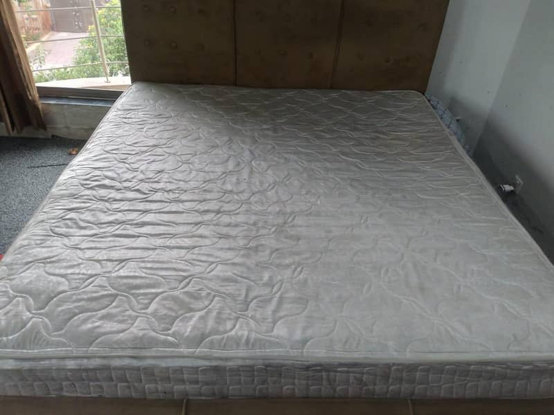 Mattress 0