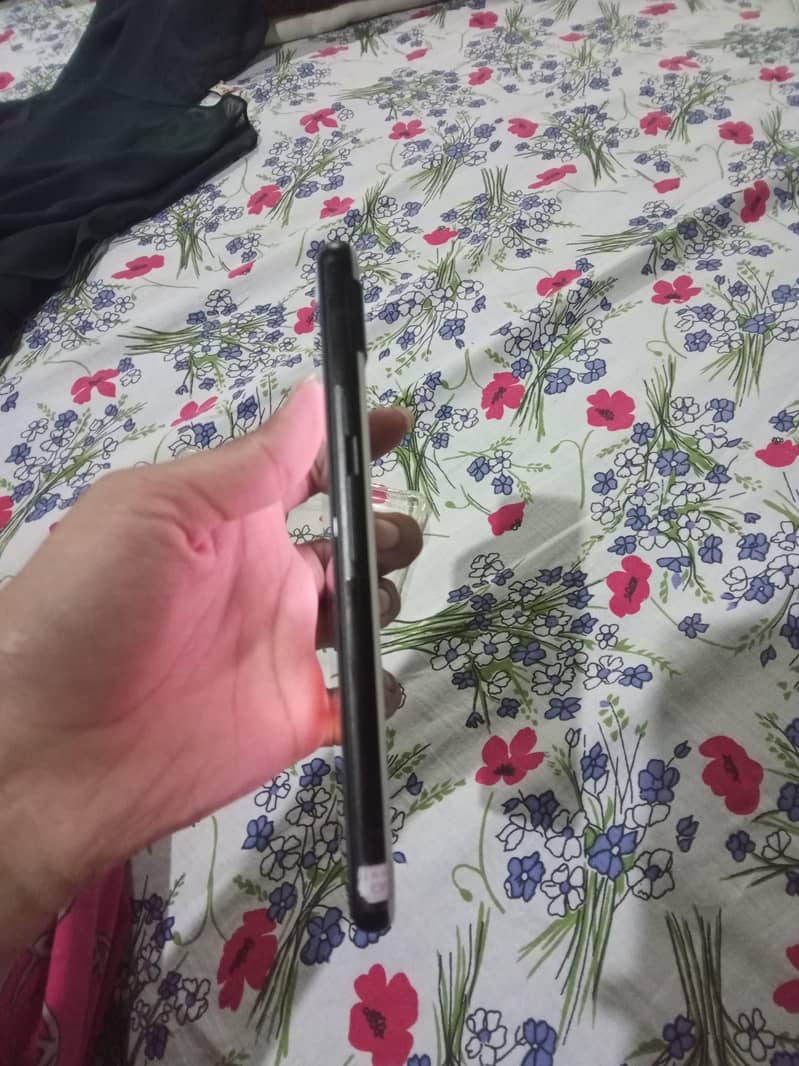 Google Pixel 6a 5