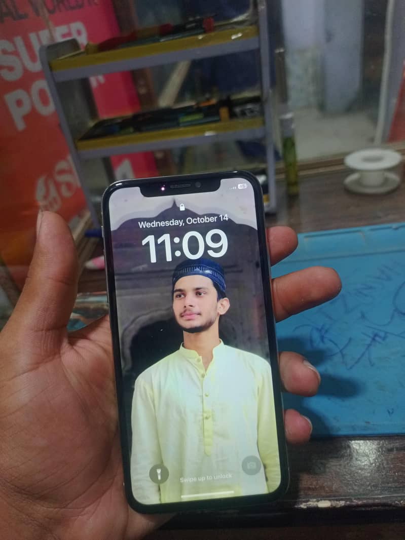 Apple iPhone X 1