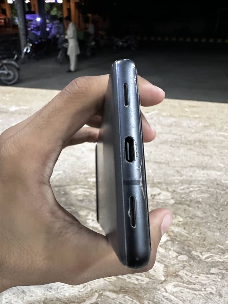 Google Pixel 7a 2