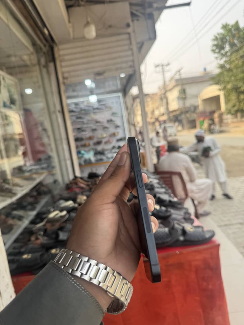 Apple iPhone 14 jv 6