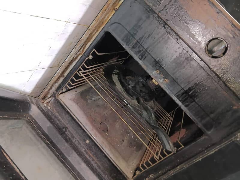 Cooking Range with oven 2