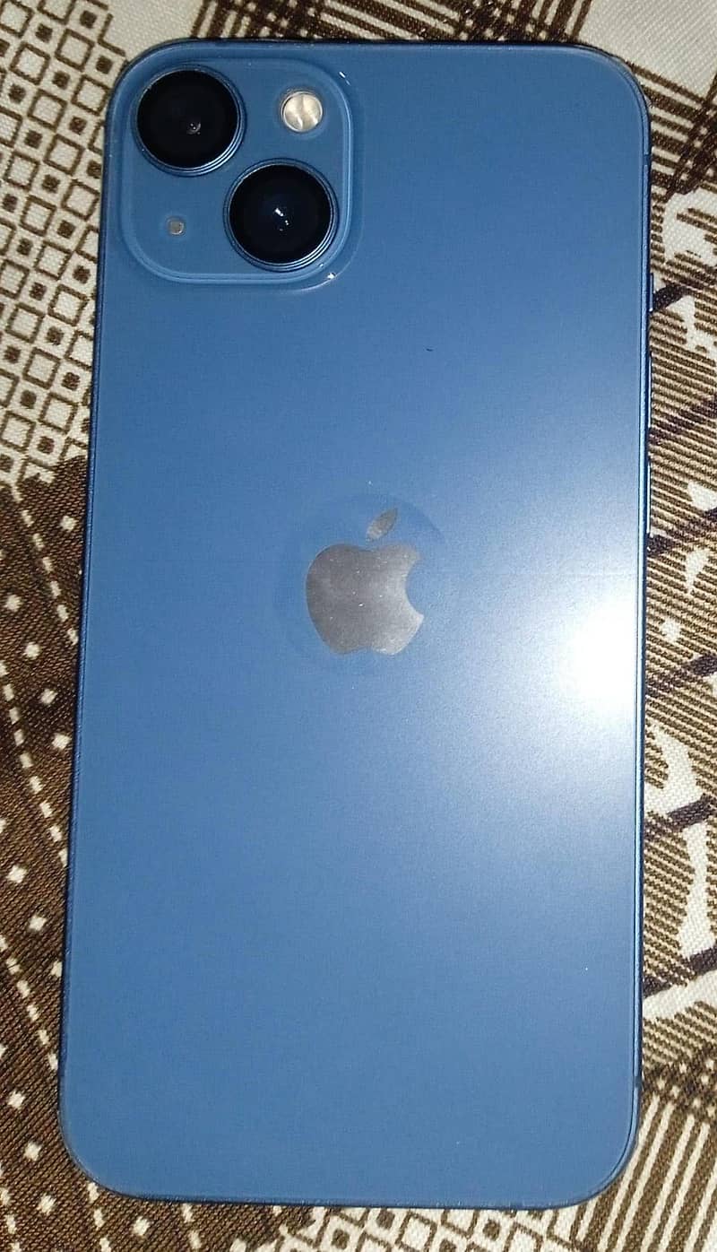 Apple iPhone 13 0