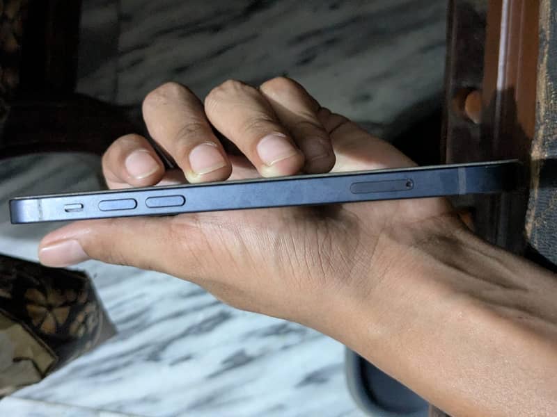 Apple iPhone 12 2