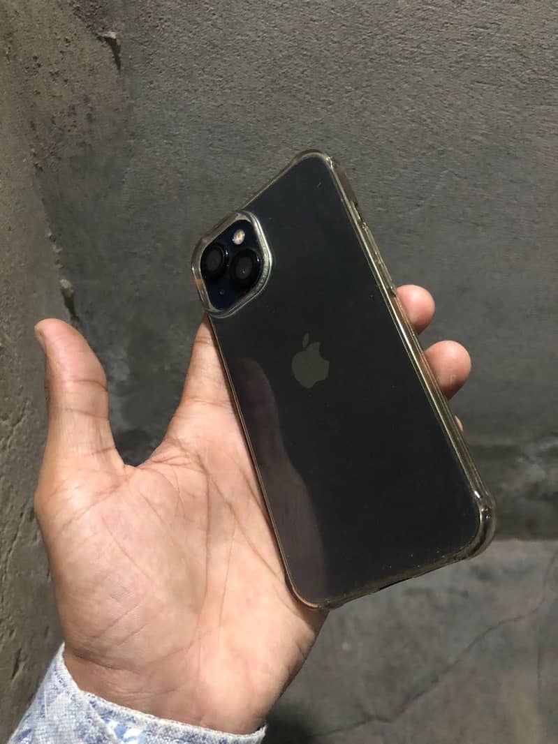 Apple iPhone 13 6