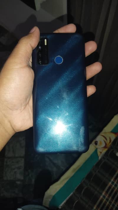 Tecno Pouvoir 4