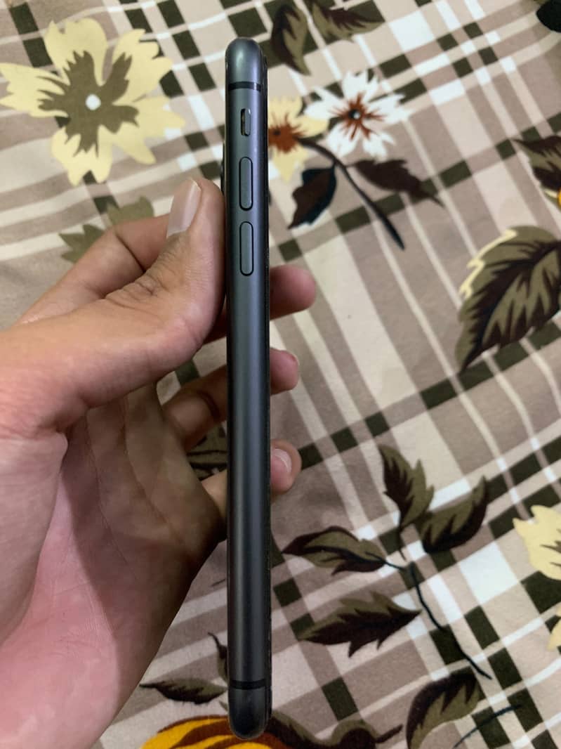 Apple iPhone 11 1