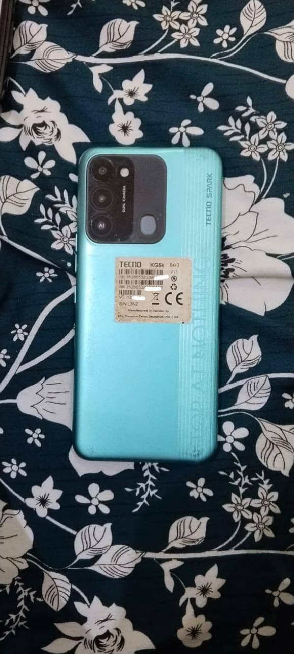 Tecno Spark 8C 1