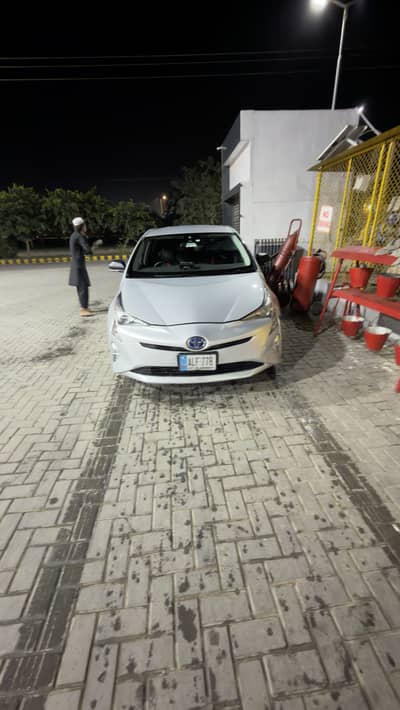 Toyota Prius 2016