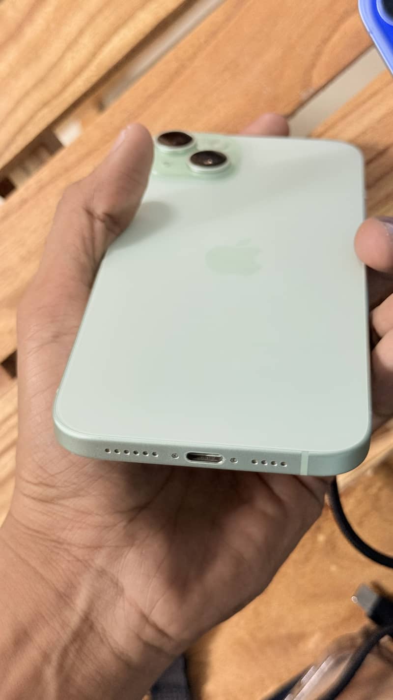 Apple iPhone 15 plus 2
