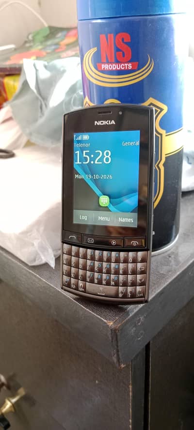 Nokia Asha 303