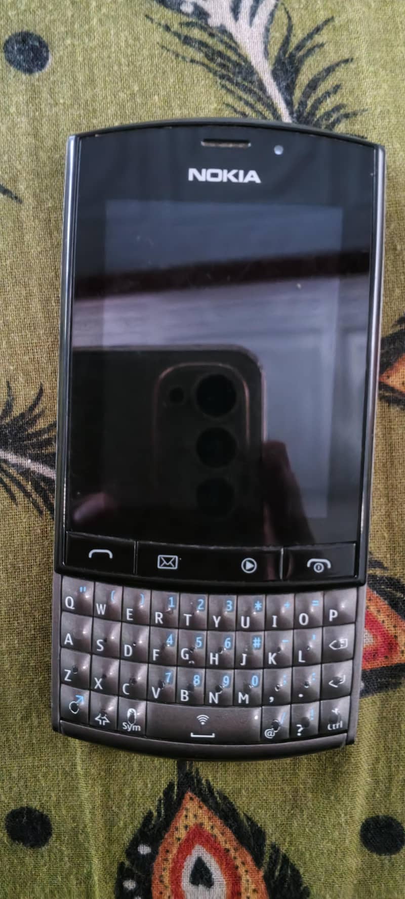 Nokia Asha 303 7