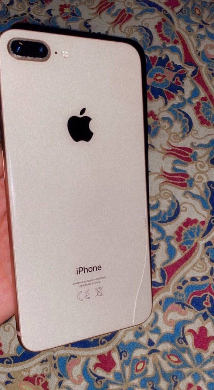 Apple iPhone 8 Plus 2