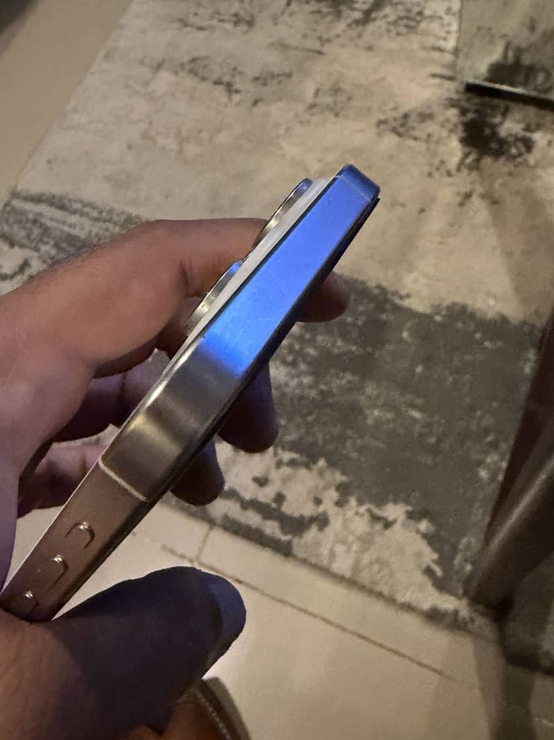 Apple iPhone 15 Pro Max 1