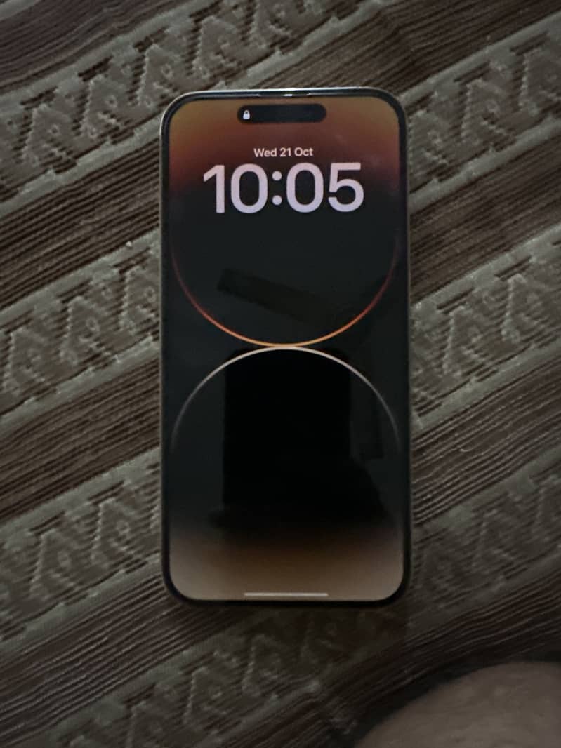 Apple iPhone 14 Pro Max 1
