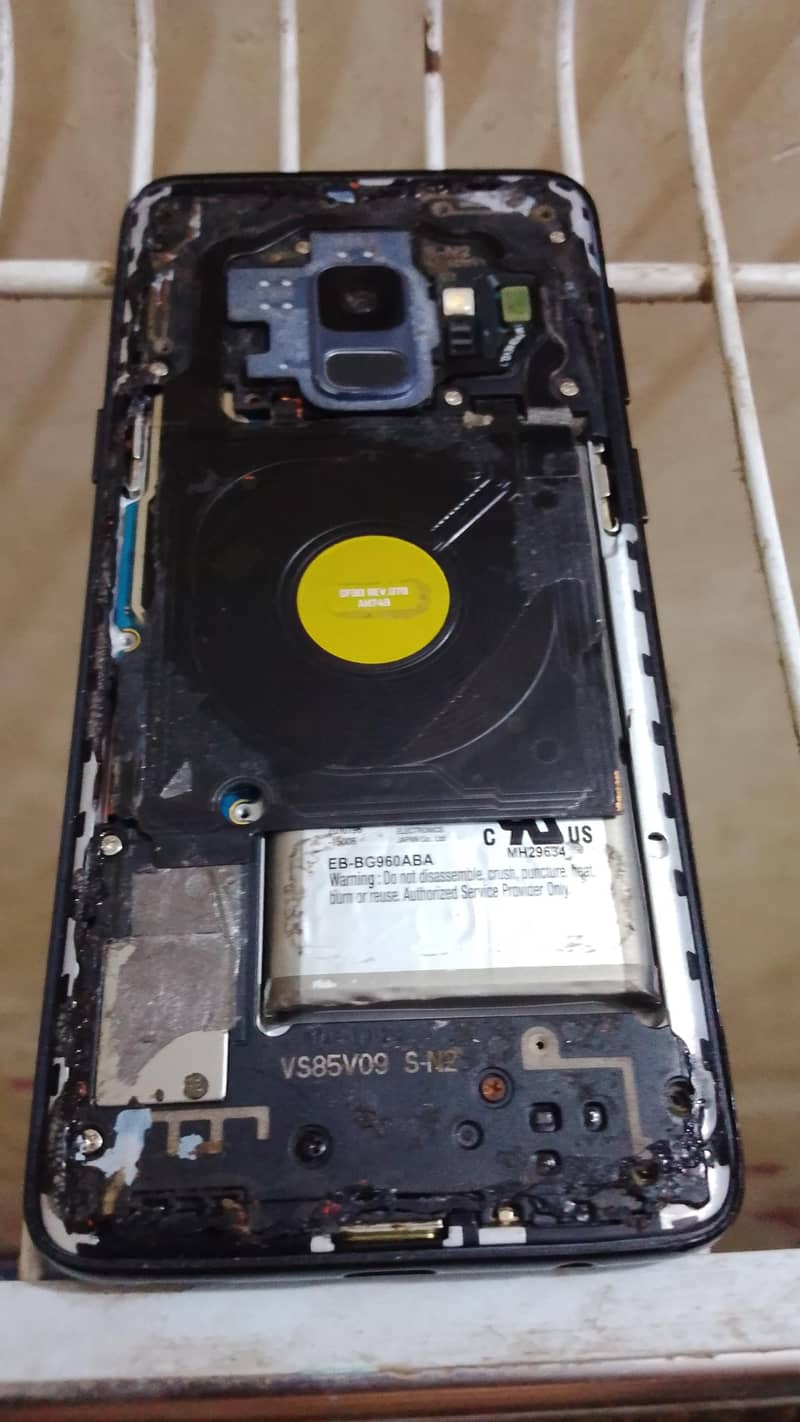 Samsung Mobile S9 2