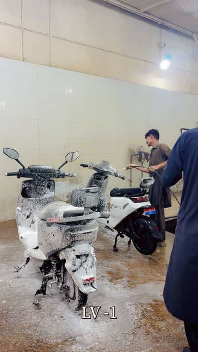 03352925865 eve Scooty